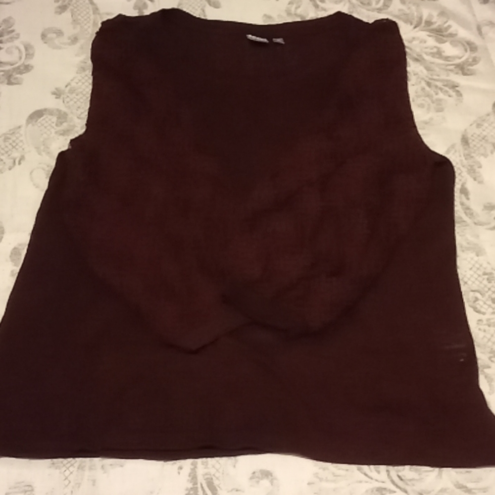 3/4 wine color light weight sweater